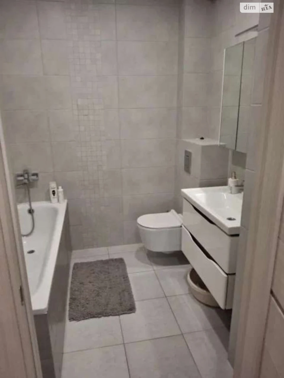 Long-Term Rental Apartment, Podilskiy