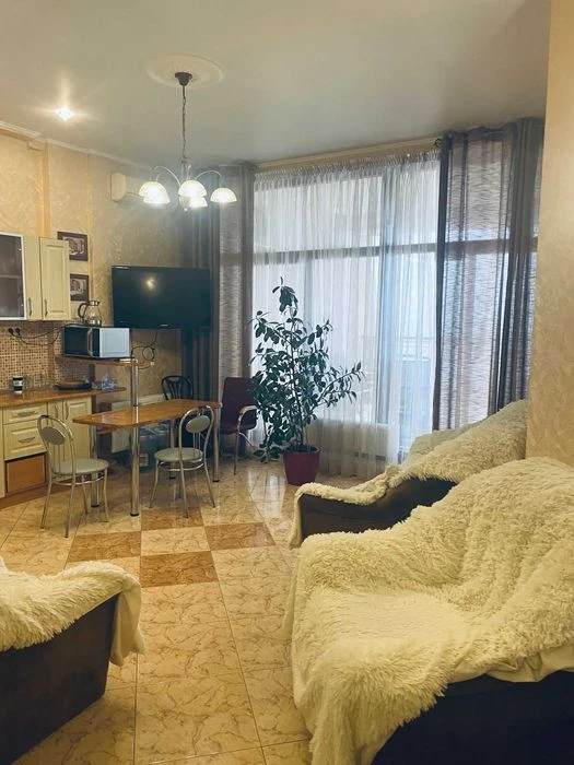 Продам 1-к квартиру в Аркадийском дворце, терраса, вид моря