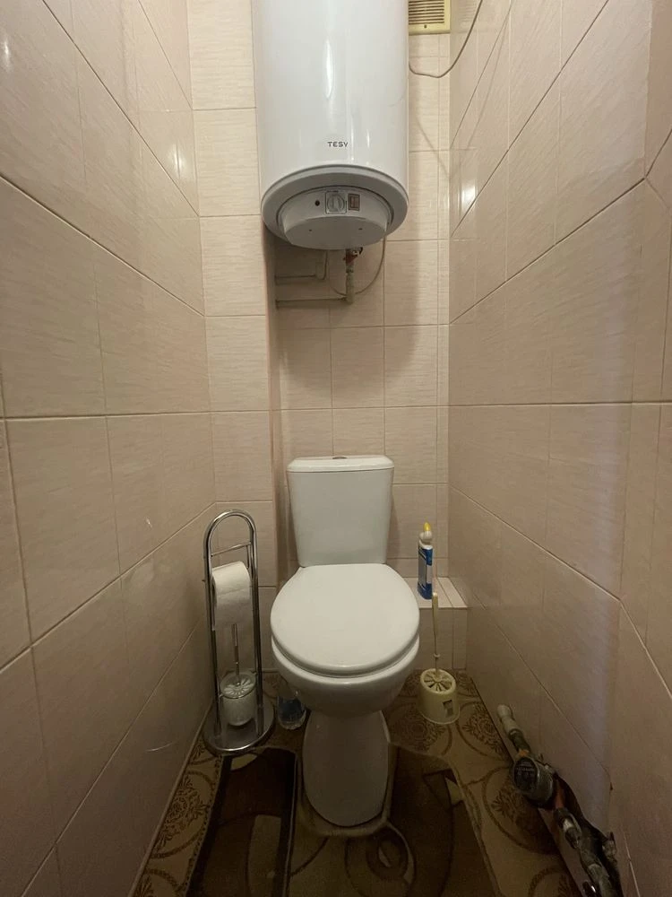 Продаж  2 чешки  проспект Центральний!