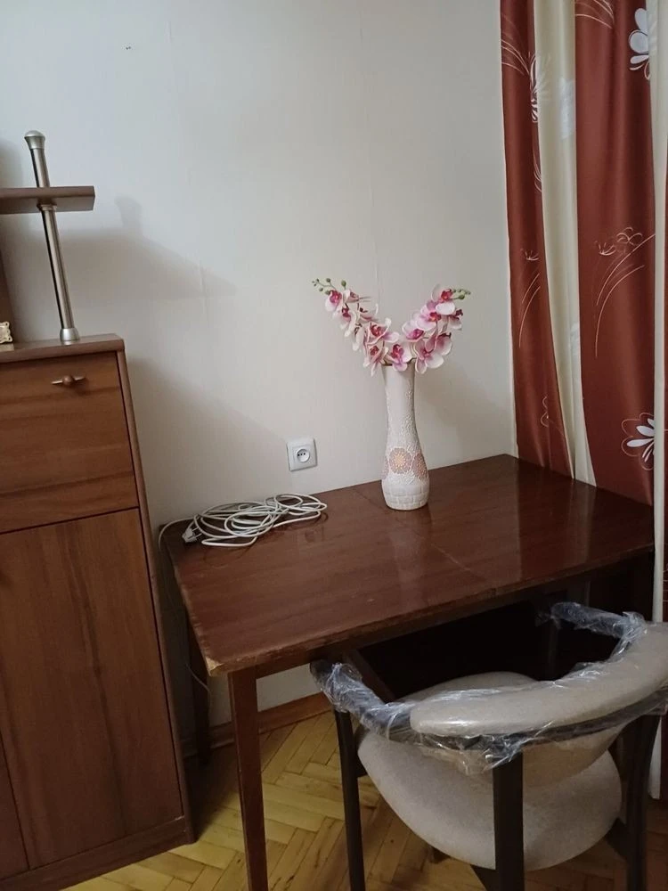 Срочно сдам 2-х ком квартиру в районе Чоколовки