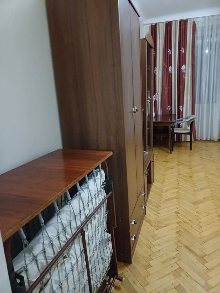Срочно сдам 2-х ком квартиру в районе Чоколовки