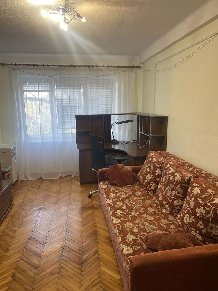 Дарниця, 2-комнатная квартира, ул. Шалетт 7