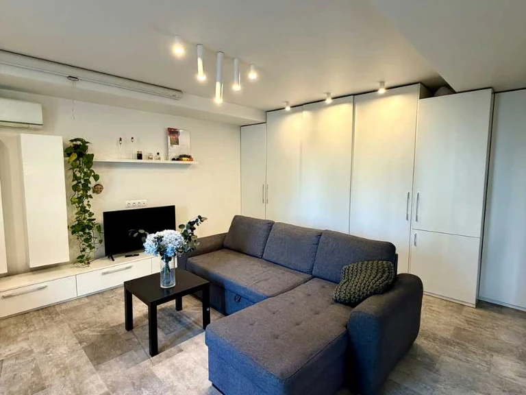Apartment. Саксаганського st.