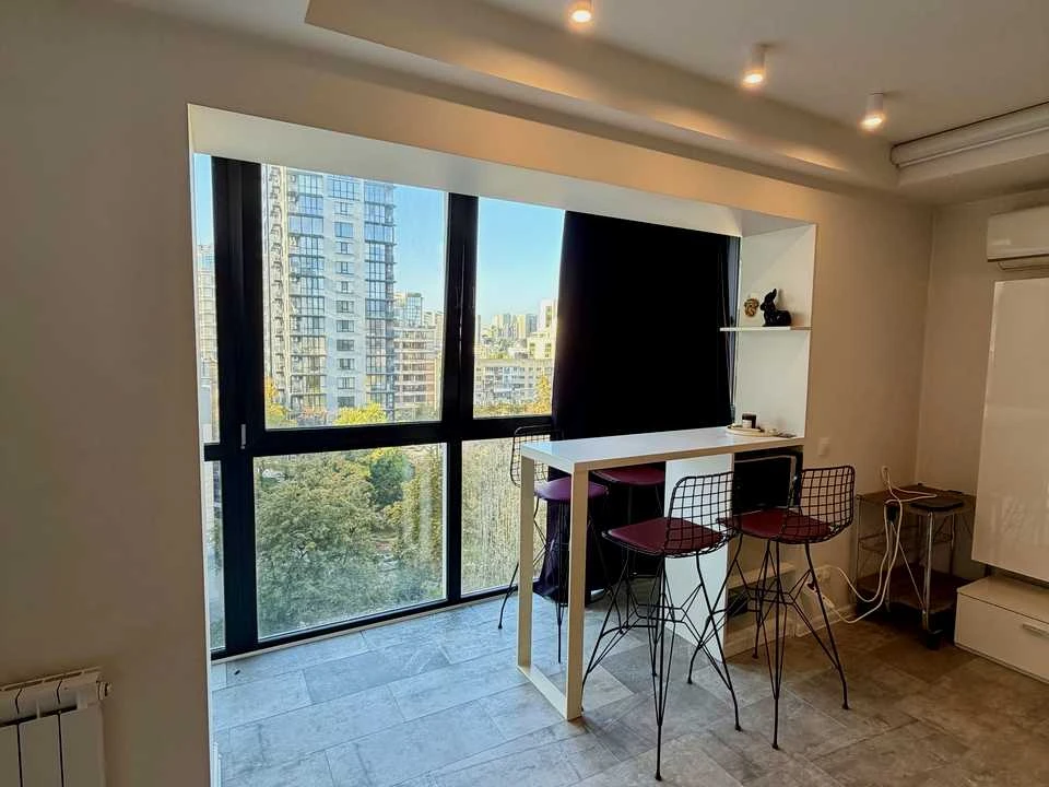 Apartment. Саксаганського st.