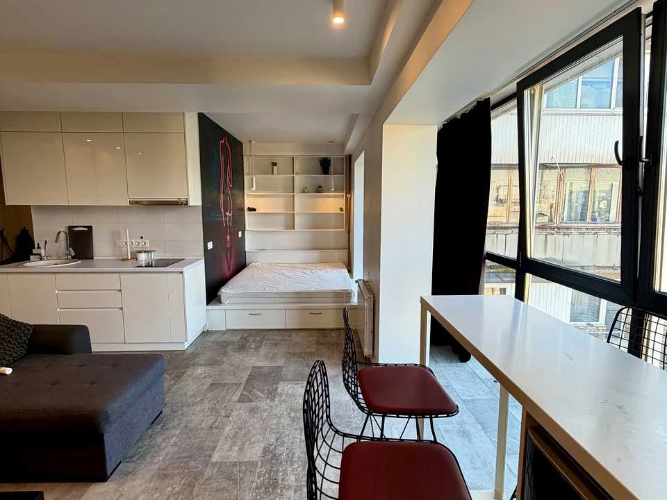 Apartment. Саксаганського st.