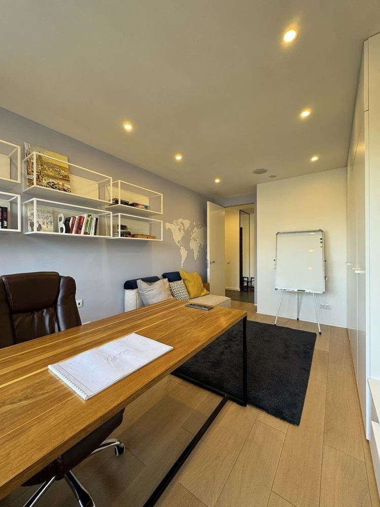4-комнатная квартира, ремонт, 120 м², ЖК "Зарічний", Зарічна 1Г