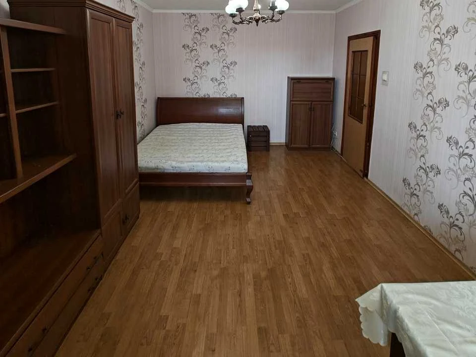 Квартира. Київ, Милославська вулиця