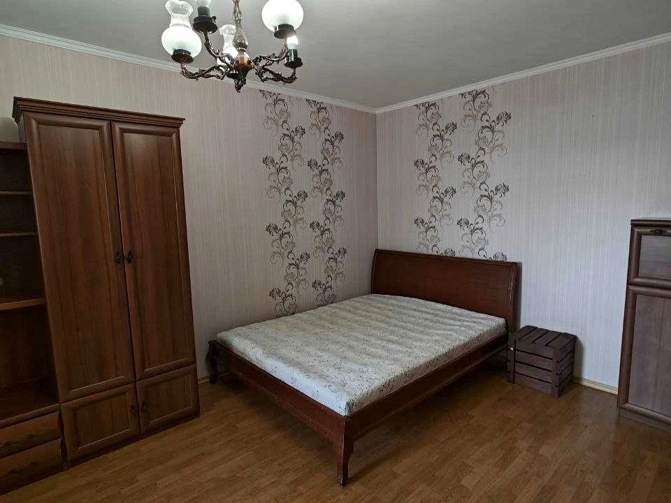 Квартира. Київ, Милославська вулиця