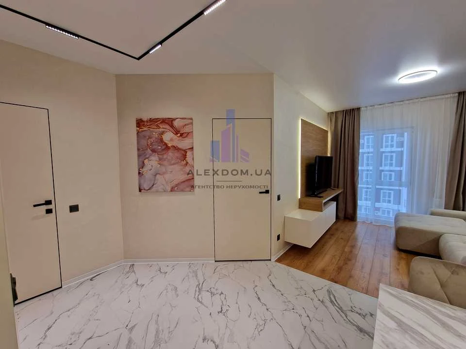 Квартира. Київ, вулиця Михайла Максимовича, 28
