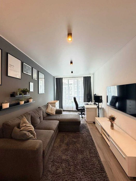 1-room apartment for sale with modern renovation, Kulpark Street