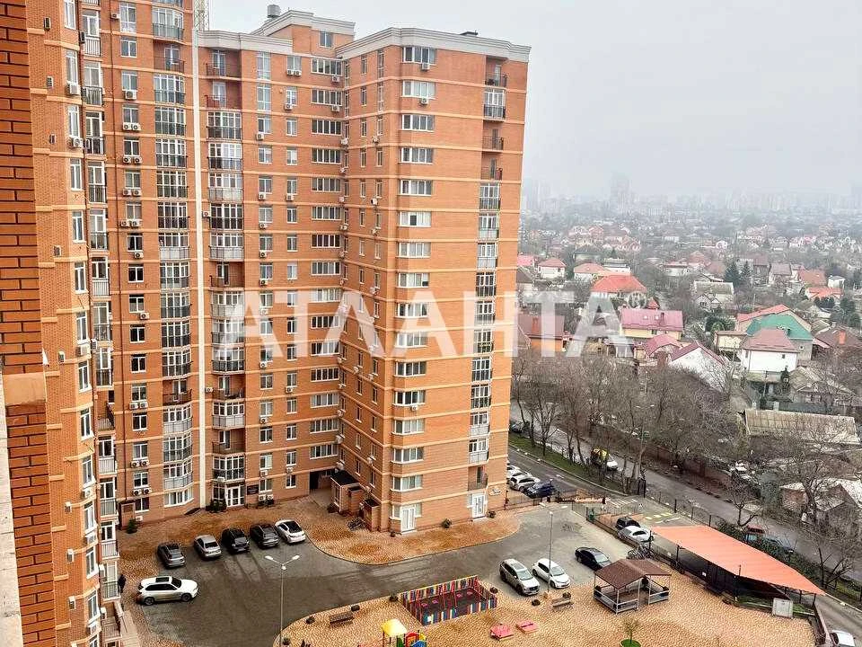 Квартира. Одеса, проспект Таїрова.