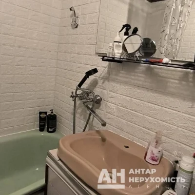 3-room apartment for sale in Kropyvnytskyi, near Zhadow