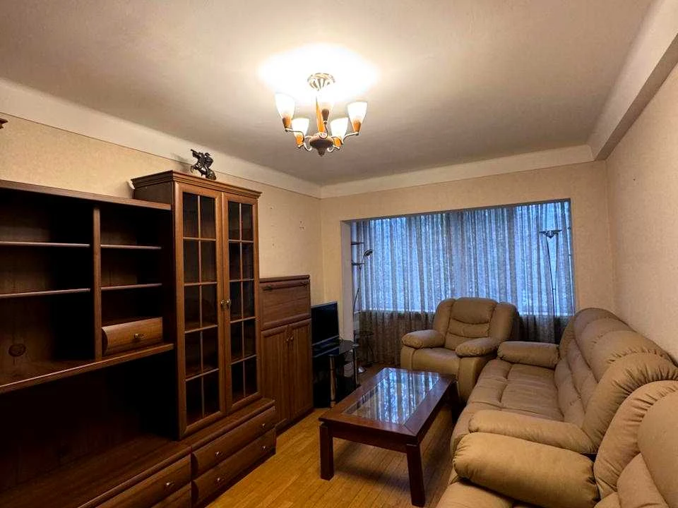 Квартира. Киев, Дегтяревская улица.
