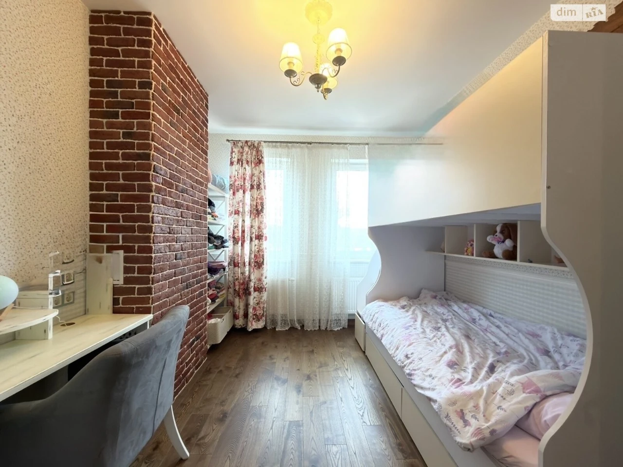Long-Term Rental House, Obolonskyi