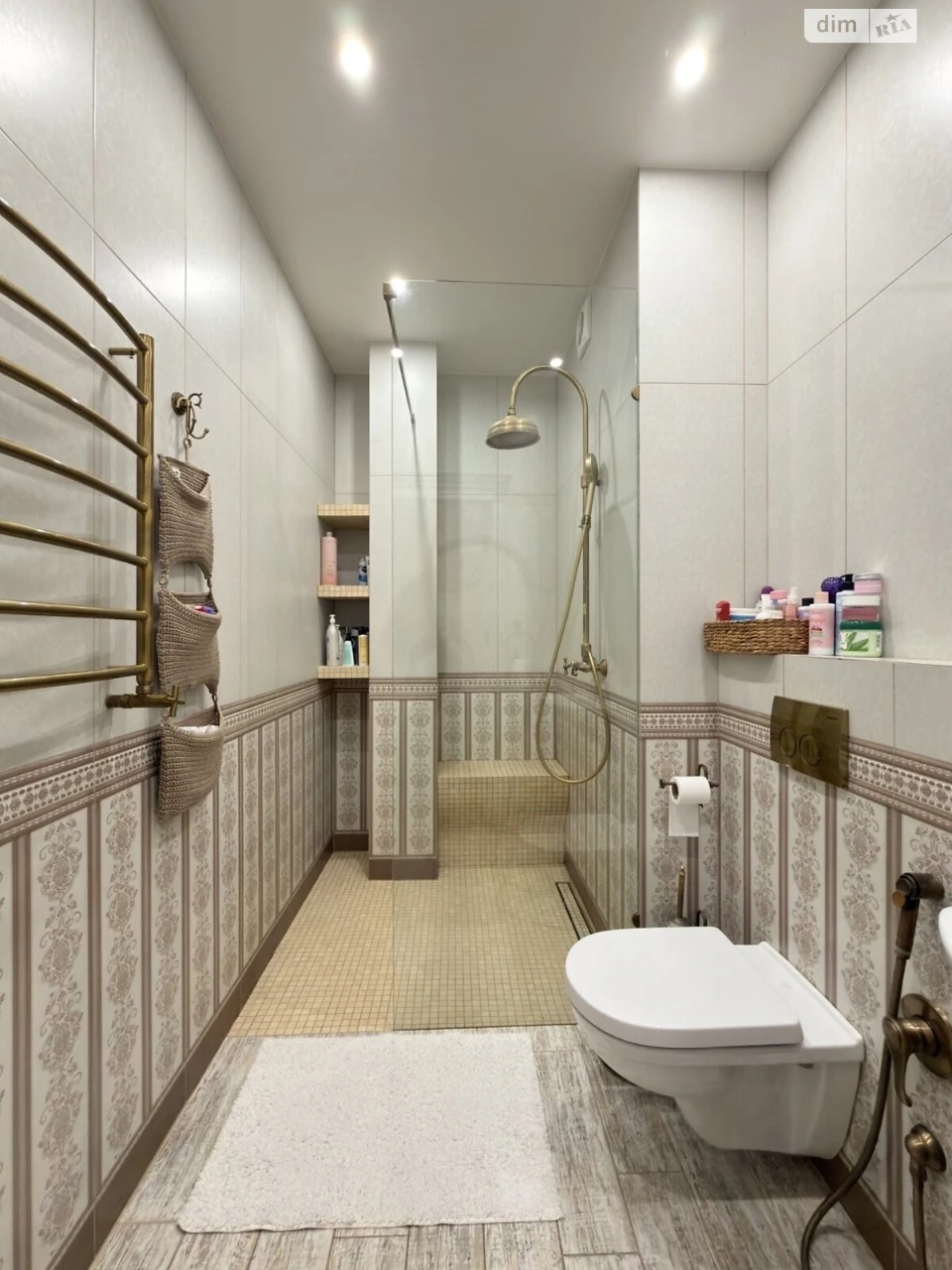 Long-Term Rental House, Obolonskyi