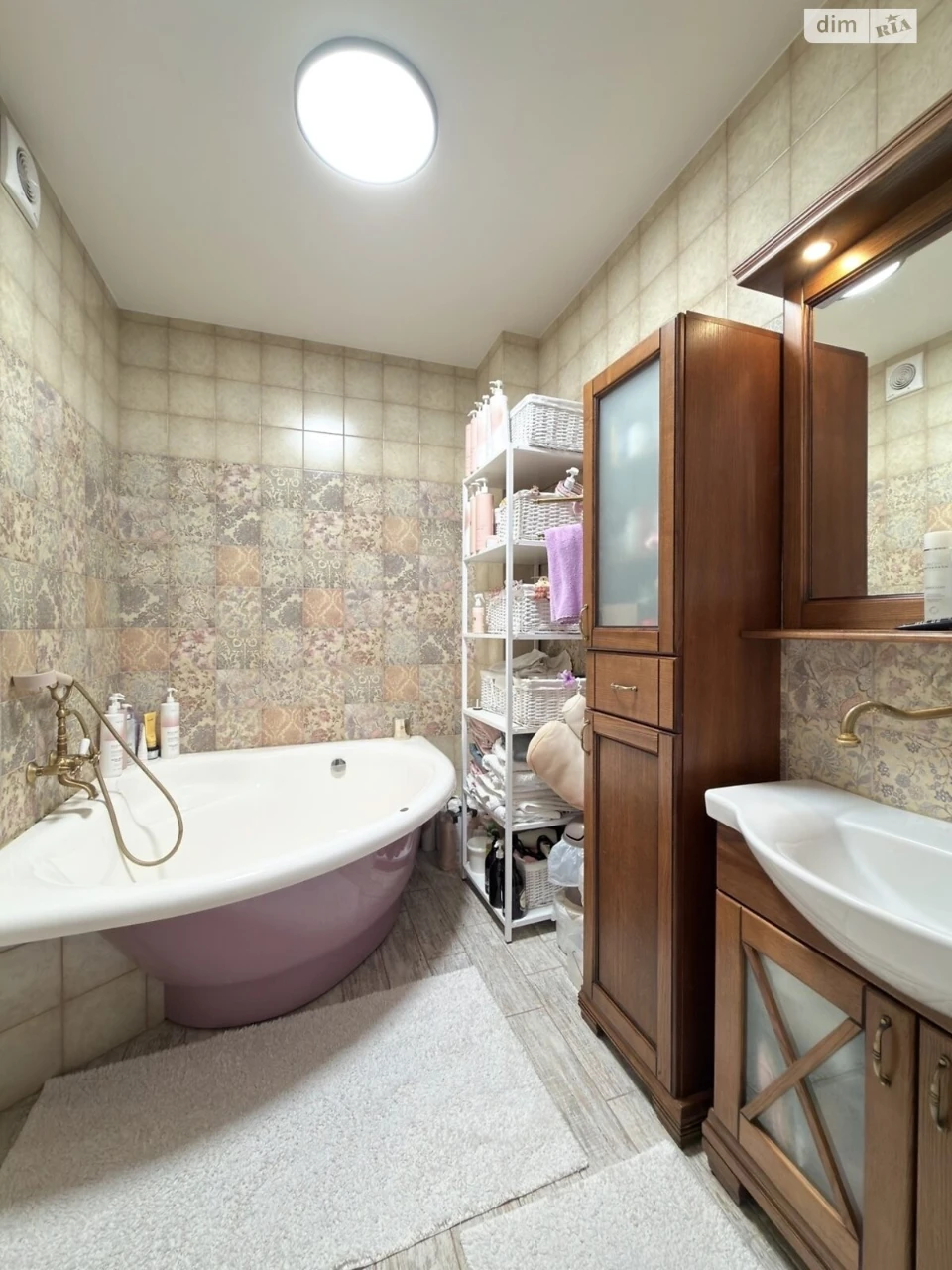 Long-Term Rental House, Obolonskyi