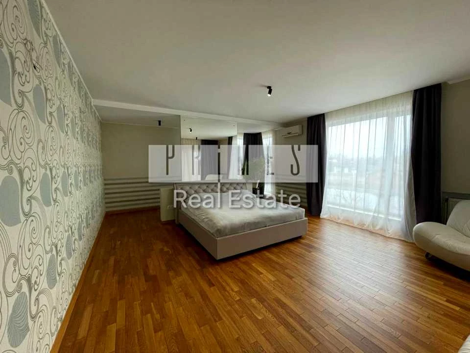 House. 37 Sadova St, Kyiv