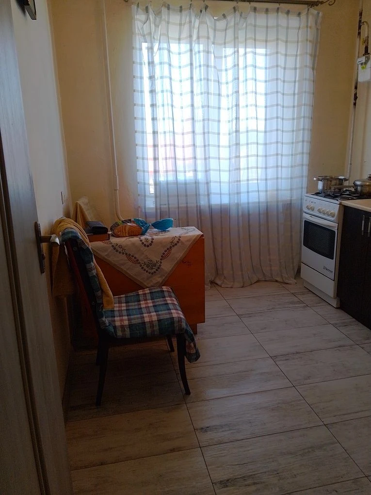 For sale, 2-room apartment at the end of King Daniel Street