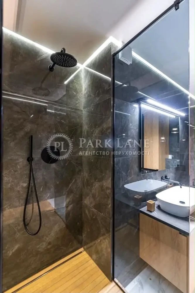 Stylish 2-bedroom apartment in a modern residential complex "Fifth Quarter" for sale