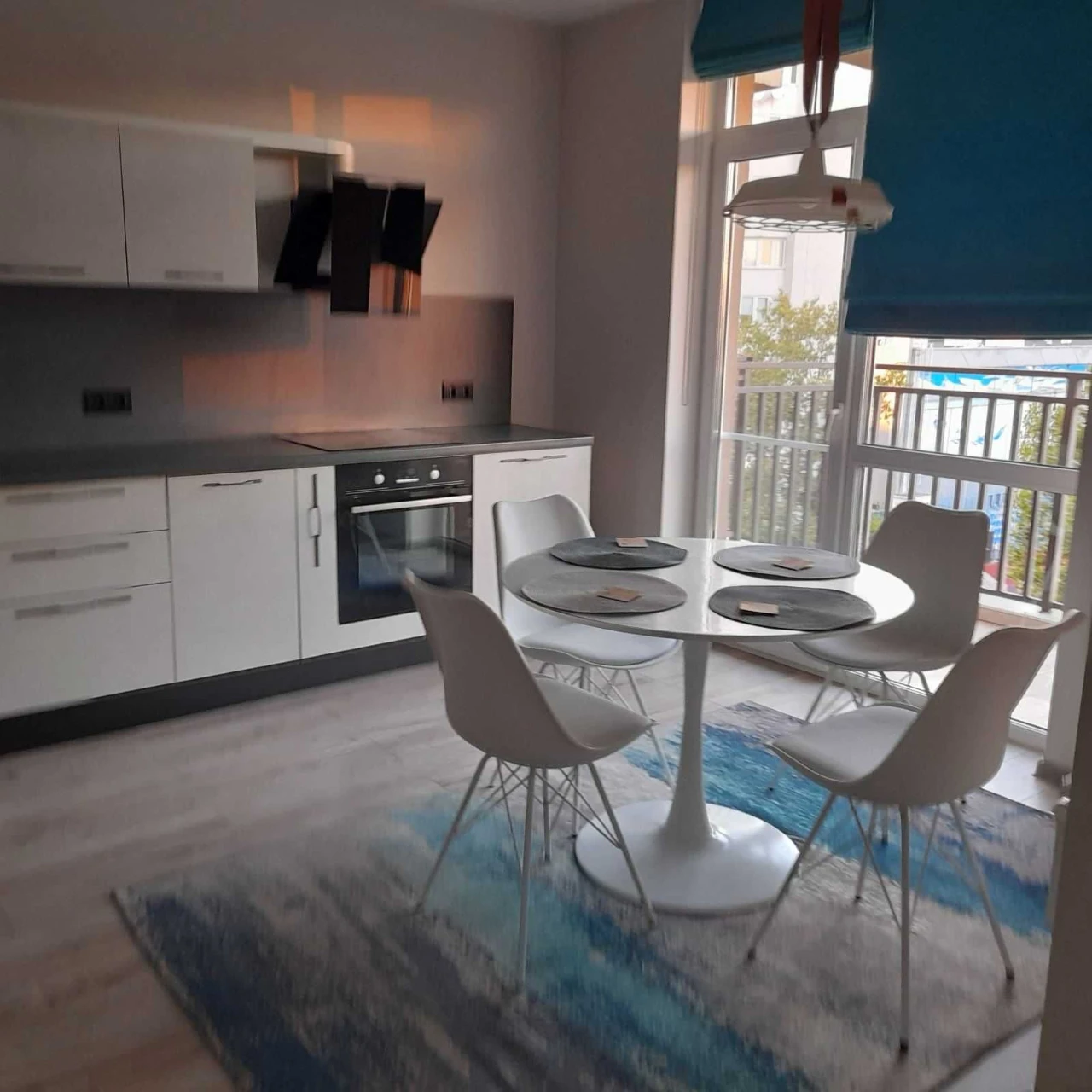 Osvity 14. 2-room. 62 sq.m. 6/10 floor.