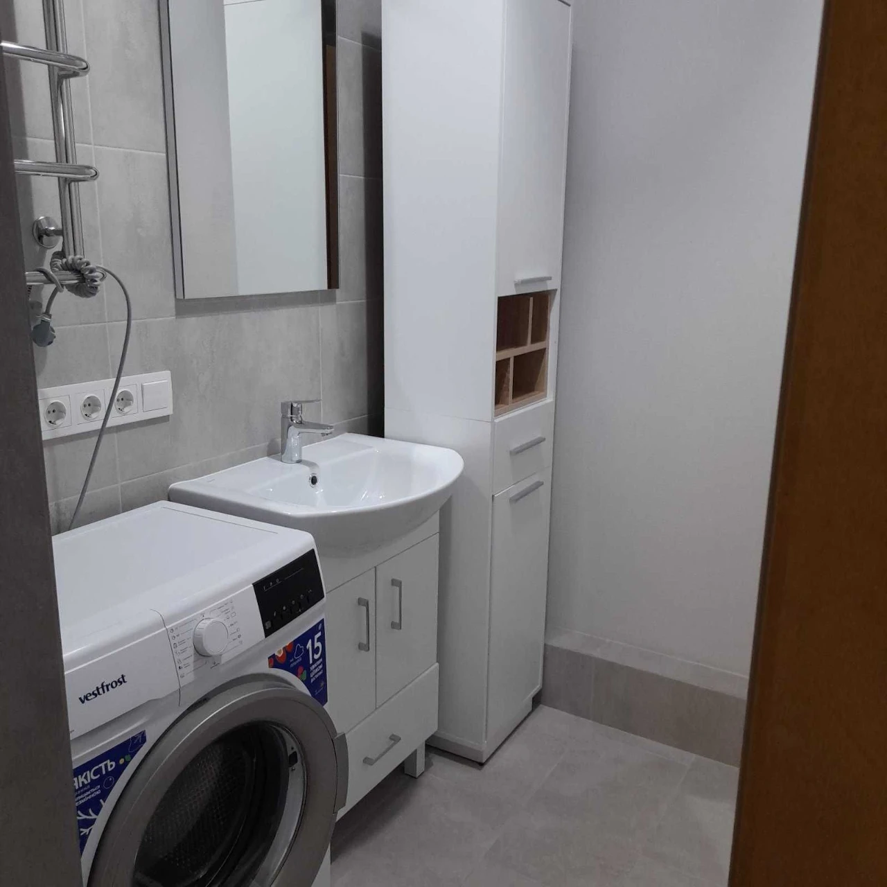 Osvity 14. 2-room. 62 sq.m. 6/10 floor.