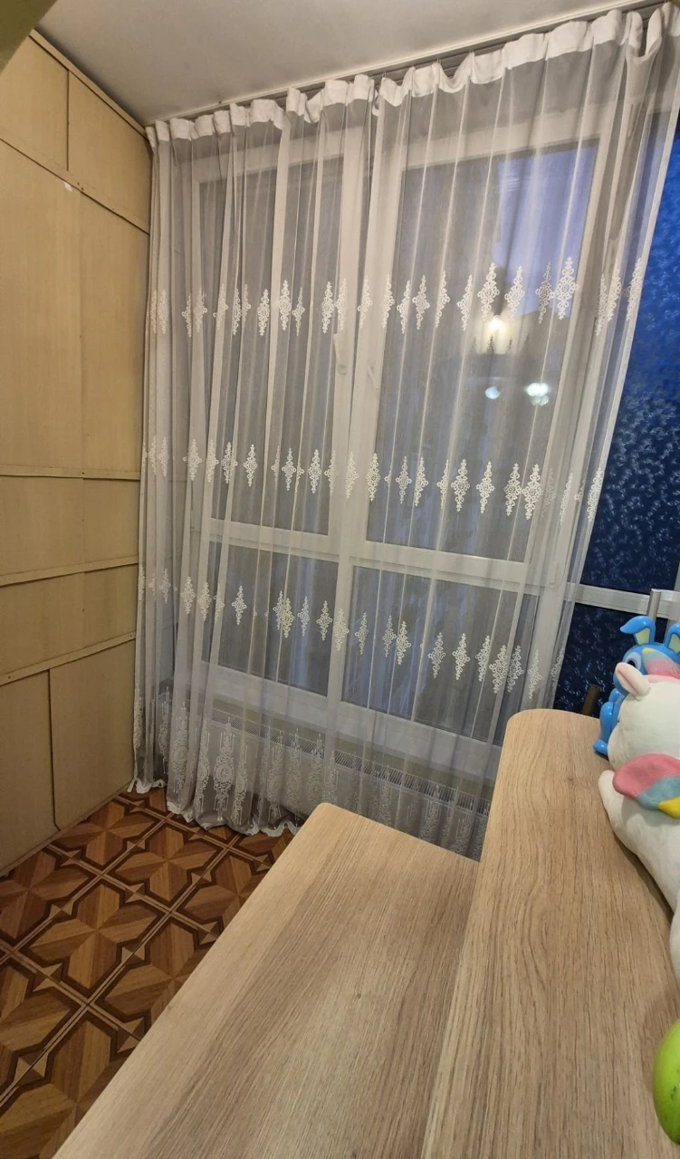 ТЕРМІНОВО, ВЛАСНИК укомплектована двохкімнатна квартира 65.2