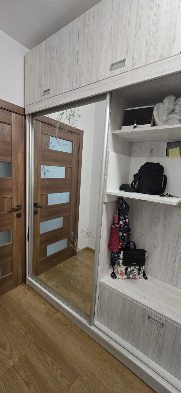 ТЕРМІНОВО, ВЛАСНИК укомплектована двохкімнатна квартира 65.2