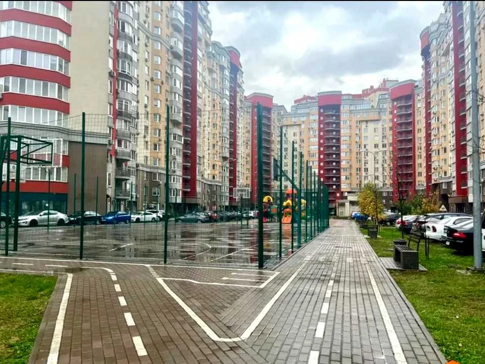 Квартира. Київ, вулиця Юлії Здановської