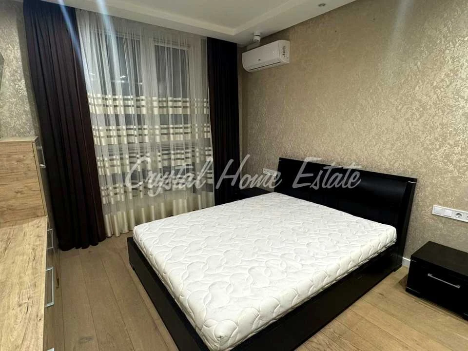 Apartment. Bohdanivska St, Kyiv