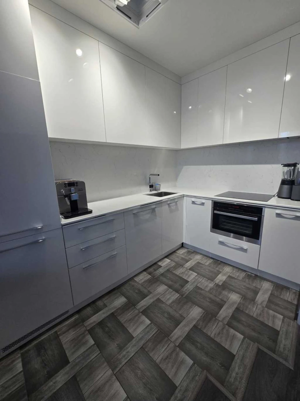 Продажа 2-комнатной квартиры 73 м², Лабораторный пер., 7