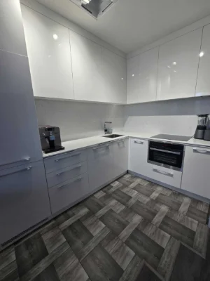 Продажа 2-комнатной квартиры 73 м², Лабораторный пер., 7