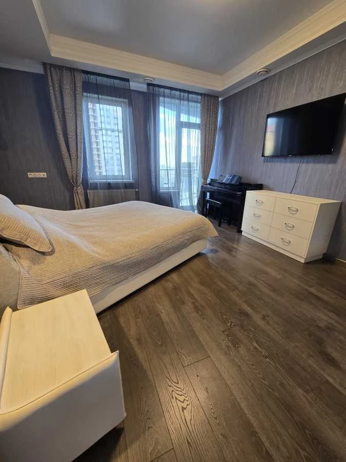 Продажа 2-комнатной квартиры 73 м², Лабораторный пер., 7