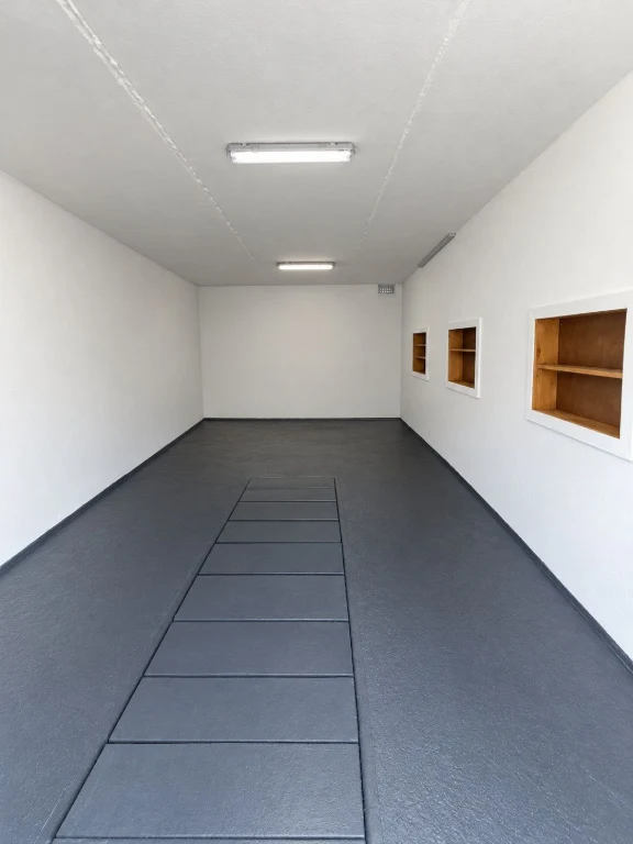 Rent Capital Garage with Two Basements "Kodatsky 89" residential area