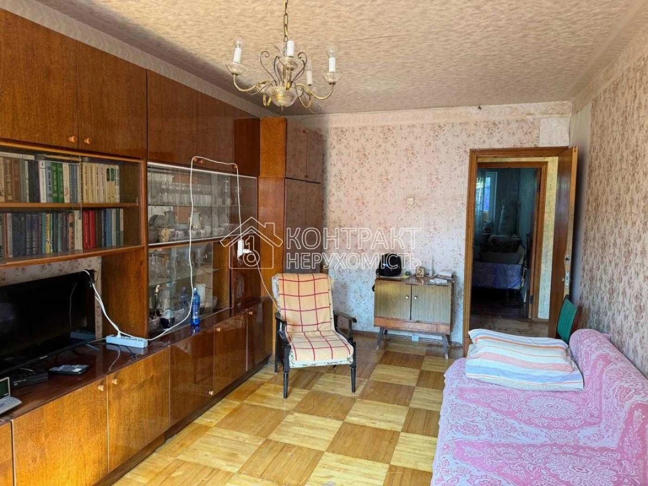 Продаж 2к квартира Тракторобудівників Тракторостроителей Сал