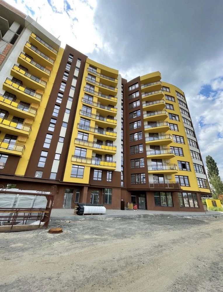 One-bedroom apartment for sale from owner in Amber Park residential complex, 46