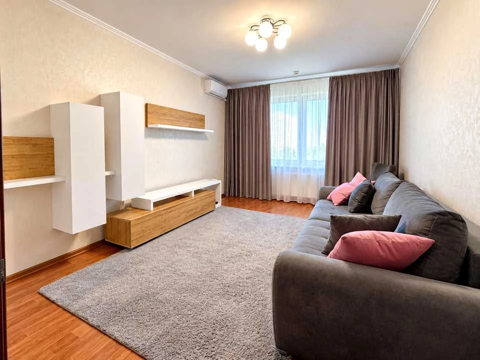 Apartment. Motorny Prospekt