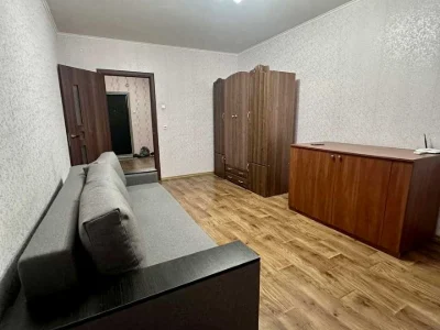 Apartment. Zdolbunivska Street, Kyiv