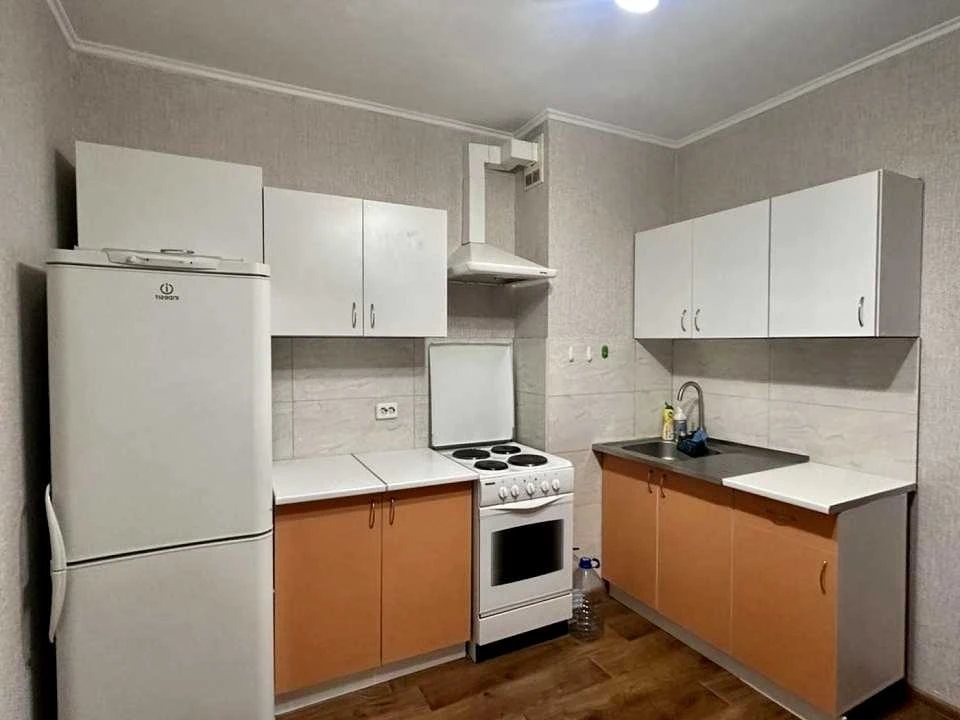Apartment. Zdolbunivska Street, Kyiv