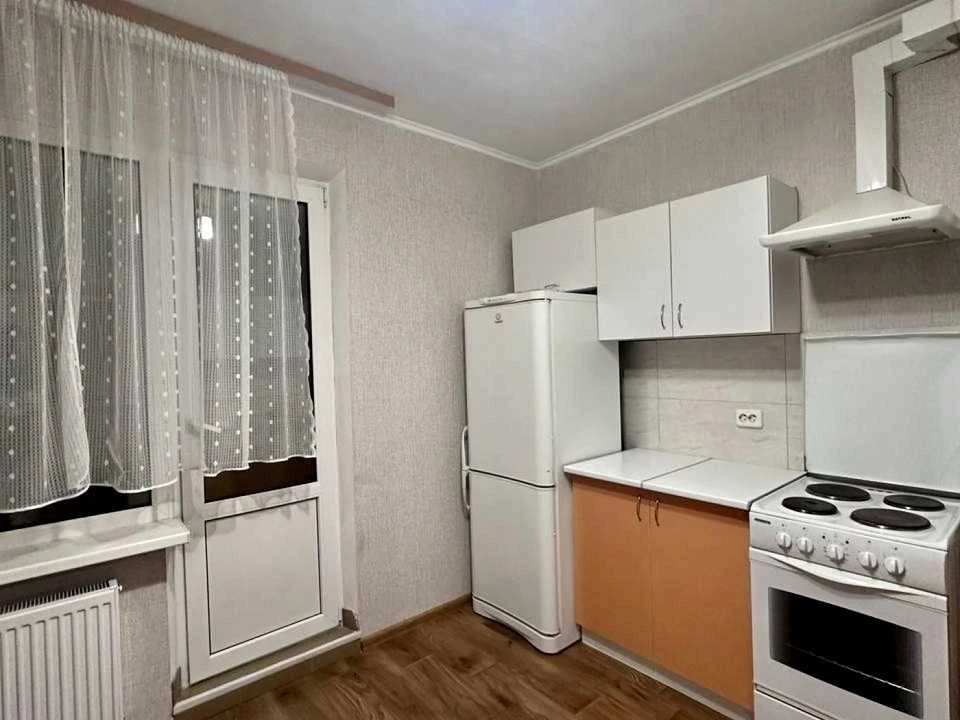 Apartment. Zdolbunivska Street, Kyiv