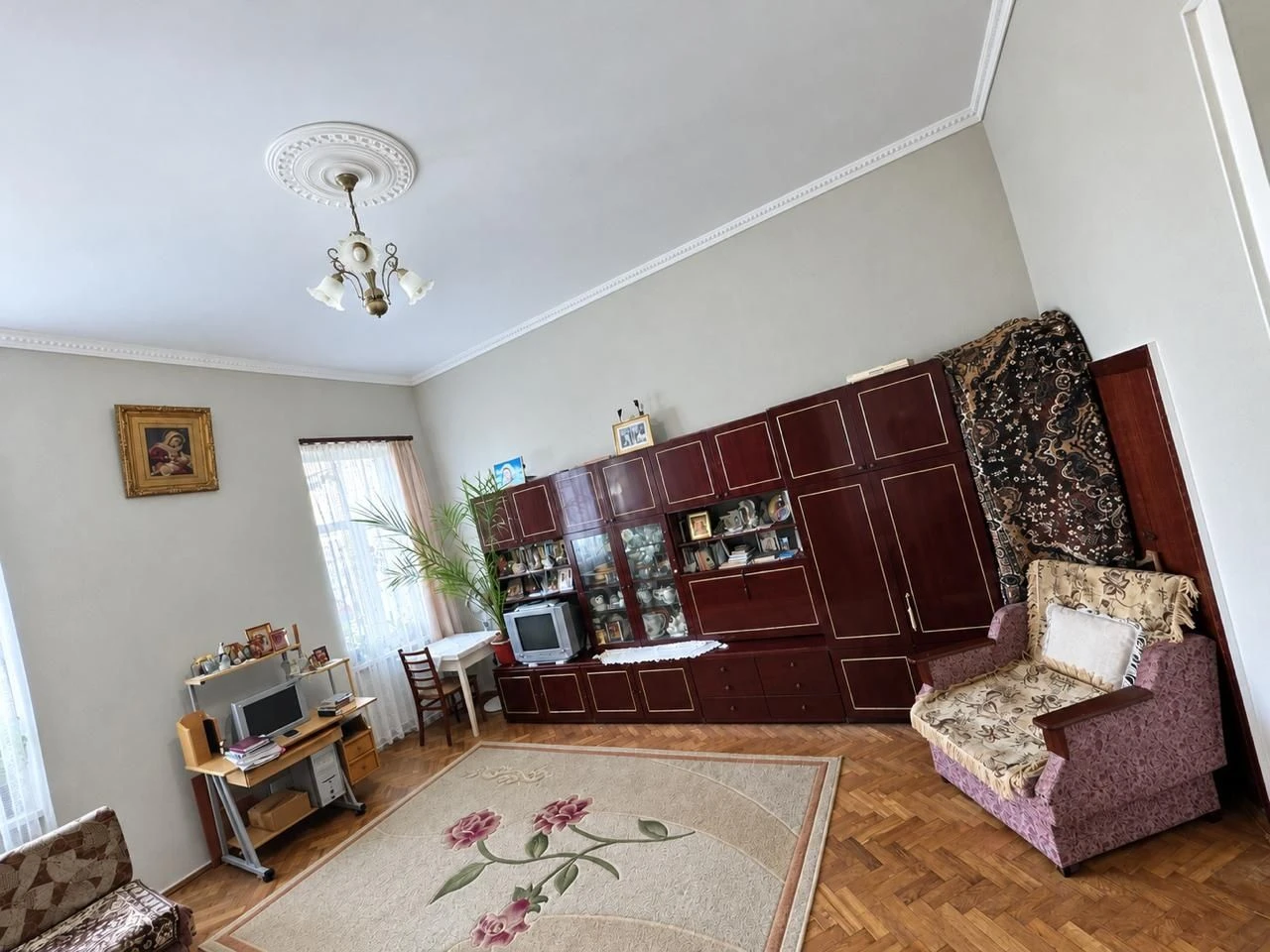 Продажа квартиры в центре рядом с Оперным театром