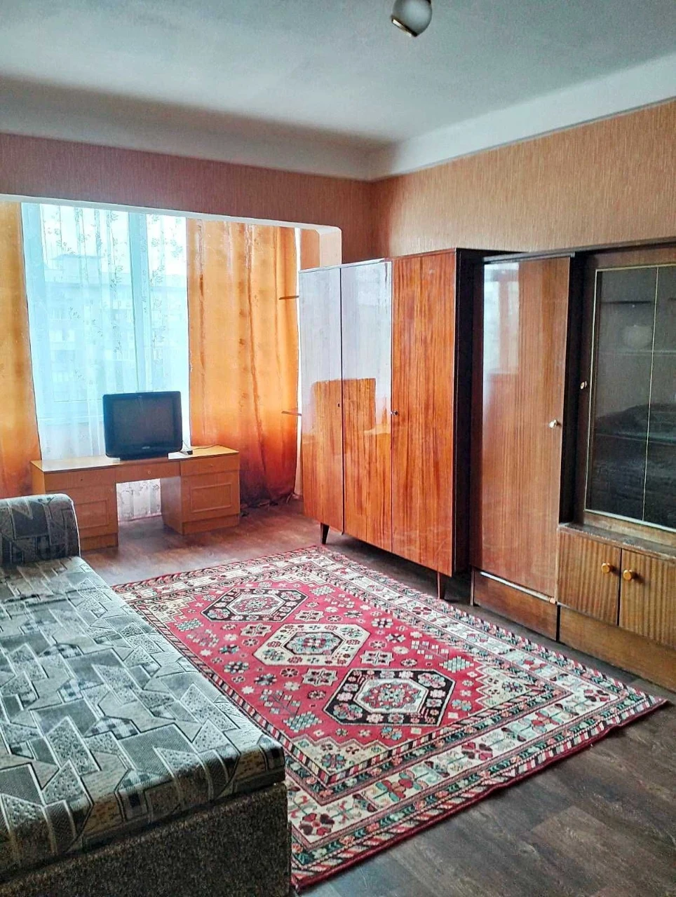 Сдам аккуратную 1-комнатную квартиру ('чешка'), ул. Братисла