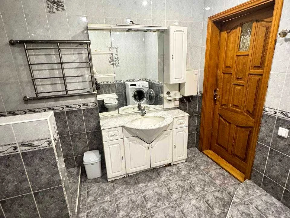 Apartment. Vyacheslav Chornovoho Street, Kyiv