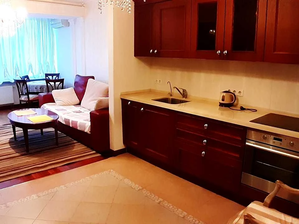 Квартира. Проспект Голосіївський, 27, Киев.