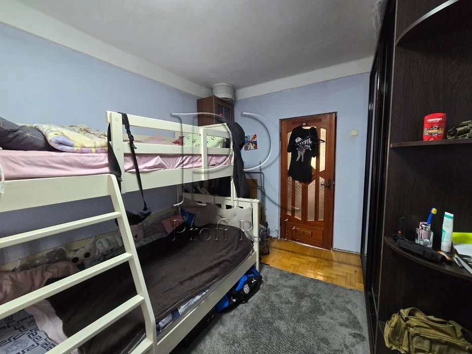 Продаж 2 кімн. квартири вулиця Генерала Воробйова 4/1