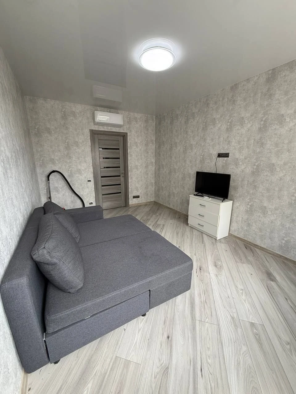 For sale 2-room apartment in a new building