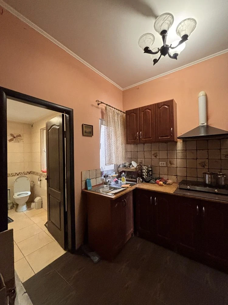 1 room apartment Sobornaya Ploshchad Belgiyka Renovated