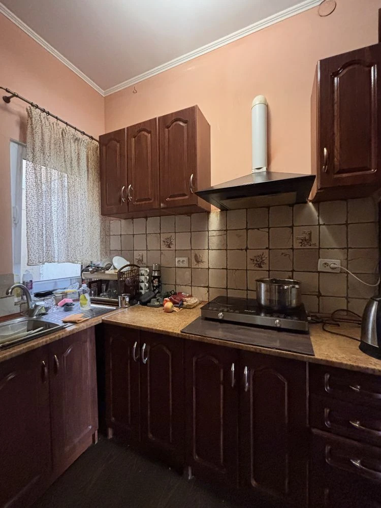 1 room apartment Sobornaya Ploshchad Belgiyka Renovated