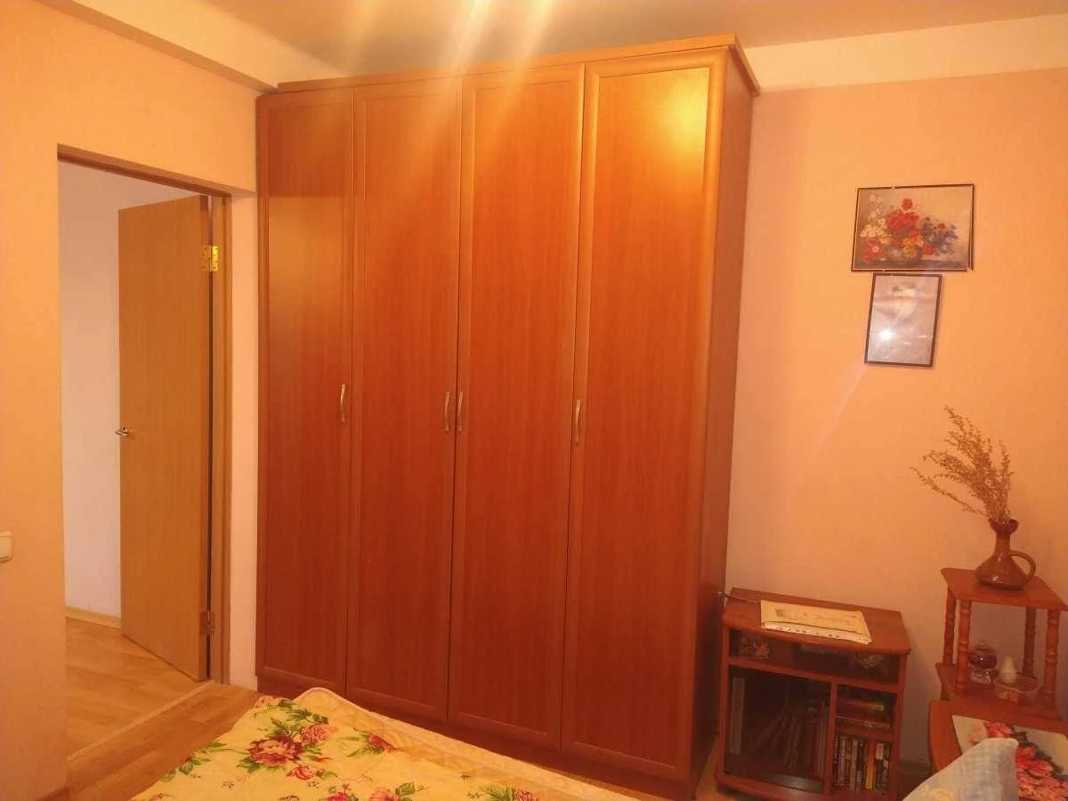 Довгострокова здача 3-кімнатної квартири, Київ, Дніпровський район, вулиця Ентузіастів