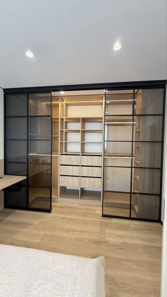 For sale. Selling a view 1-bedroom apartment in the Kub2 residential complex in Dnipro