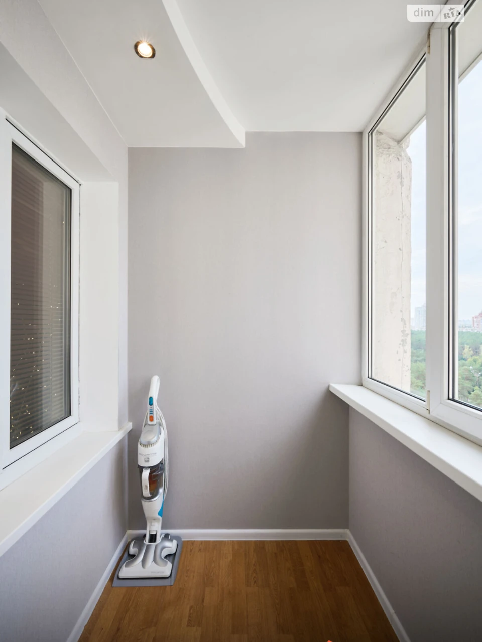 Apartment for Sale: Lesovy Masiv